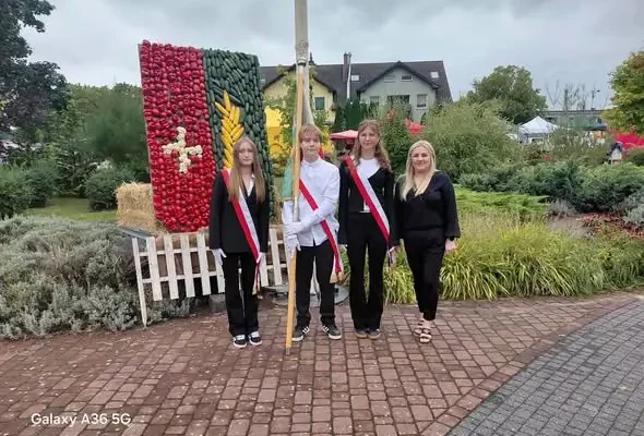 Krzeszycka Jesień 2026: uczniowie zachwycili publiczność podczas dożynek