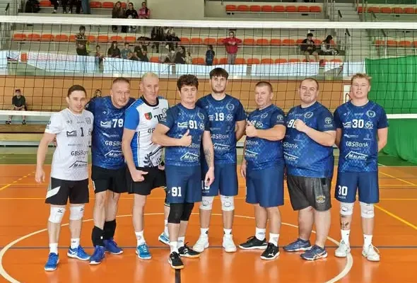 Siatkarze z Krzeszyc zagrali dla Michalinki w Kostrzynie nad Odrą