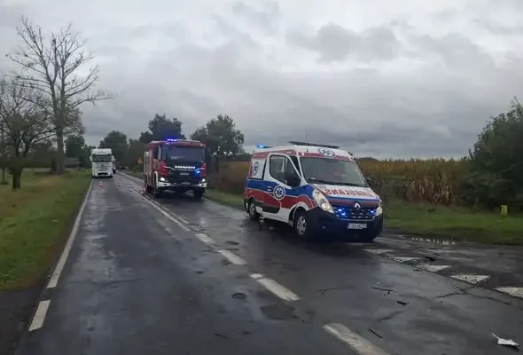 Wypadek na DW131 w pobliżu Przemysławia. Jedna osoba poszkodowana
