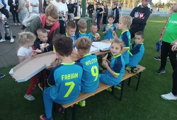 Turniej żaka młodszego w Słońsku – sportowa rywalizacja i świetna zabawa