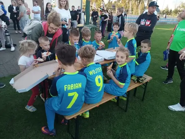 Turniej żaka młodszego w Słońsku – sportowa rywalizacja i świetna zabawa